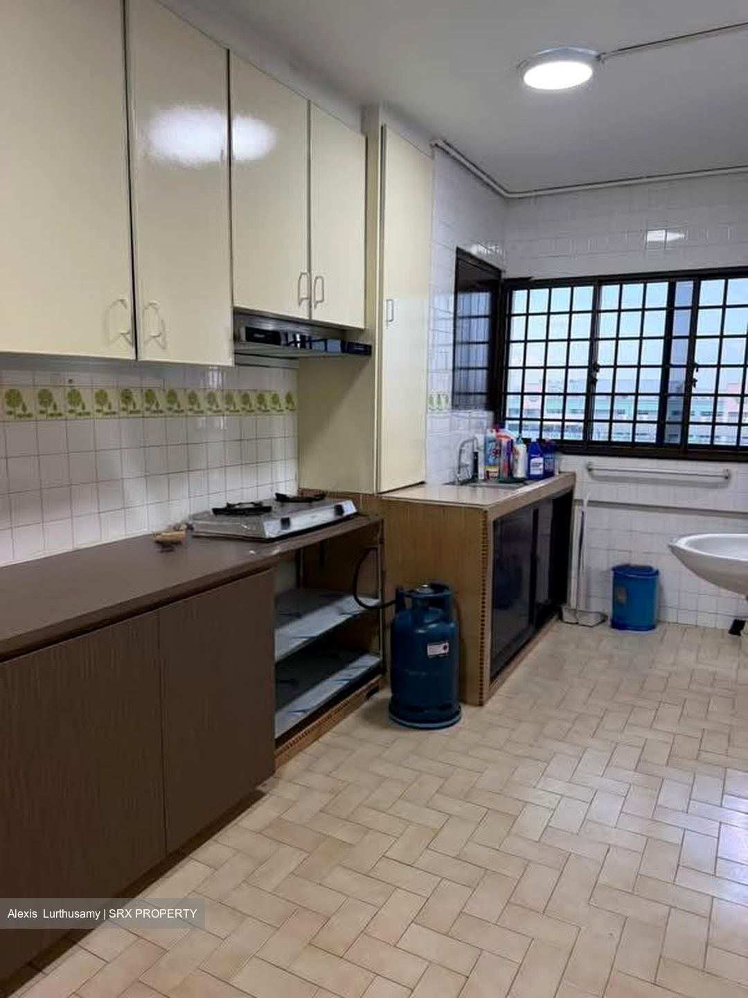 Blk 240 Yishun Ring Road (Yishun), HDB 5 Rooms #557948791